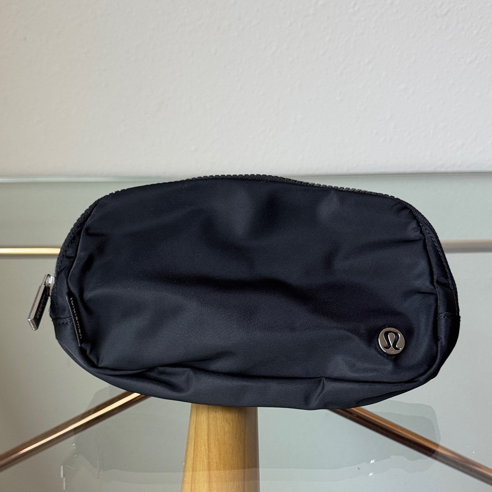lululemon athletica Black Everywhere 1L Belt Bag - OS - Brand New with Tags